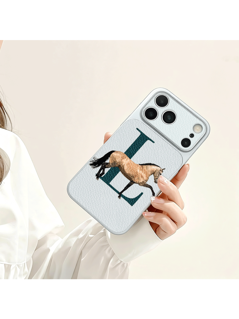 Phone Cases Near - Tan Horse Near Letter L Leder-Handyhülle