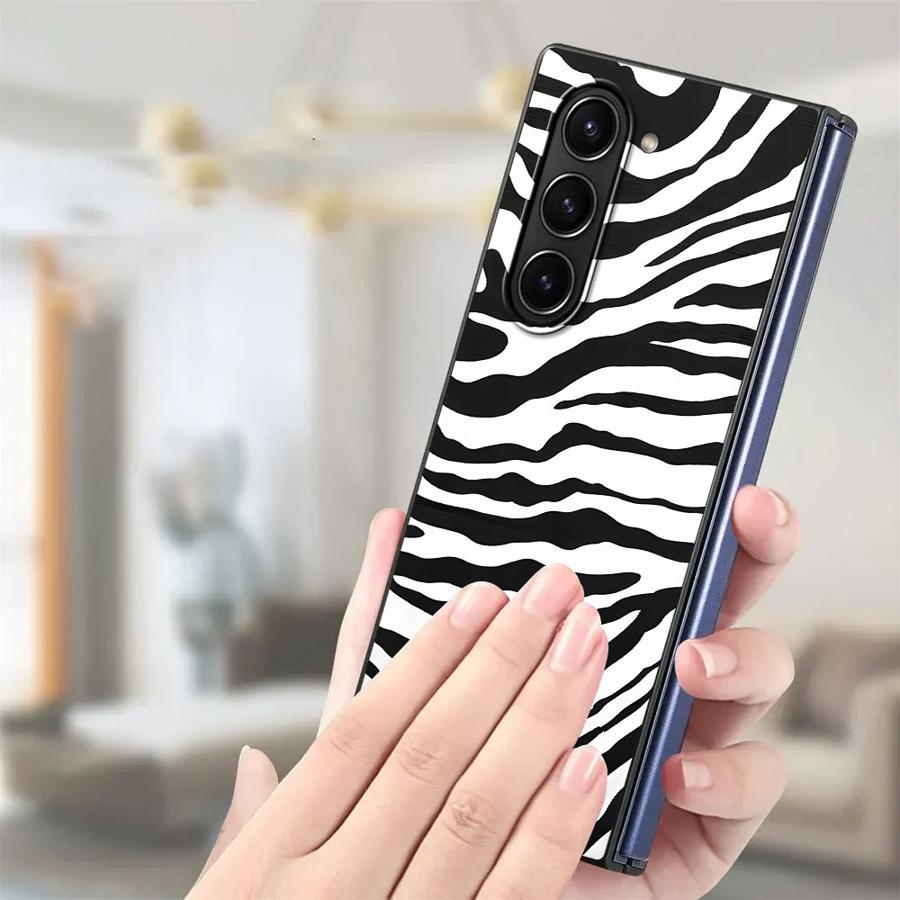 Zebra gestreifte Sonnenblumen- – Phone Cases Z Fold 4 Bewertung und Preis